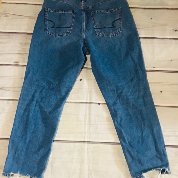 American Eagle Mom Jeans Size 14 Distressed - Picture 2 of 5